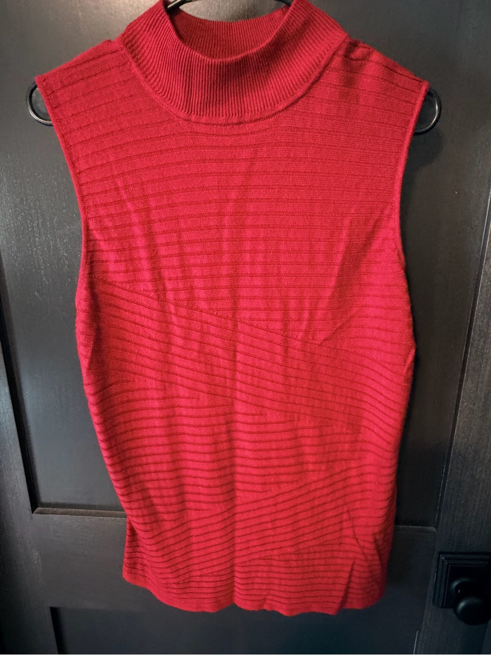 Dana Buchman Red Sleeveless Mock Neck Ribbed Tank